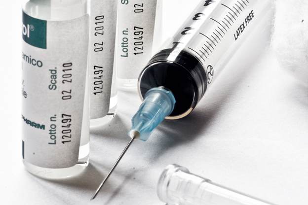 anabolic-steroid-syringe.jpg